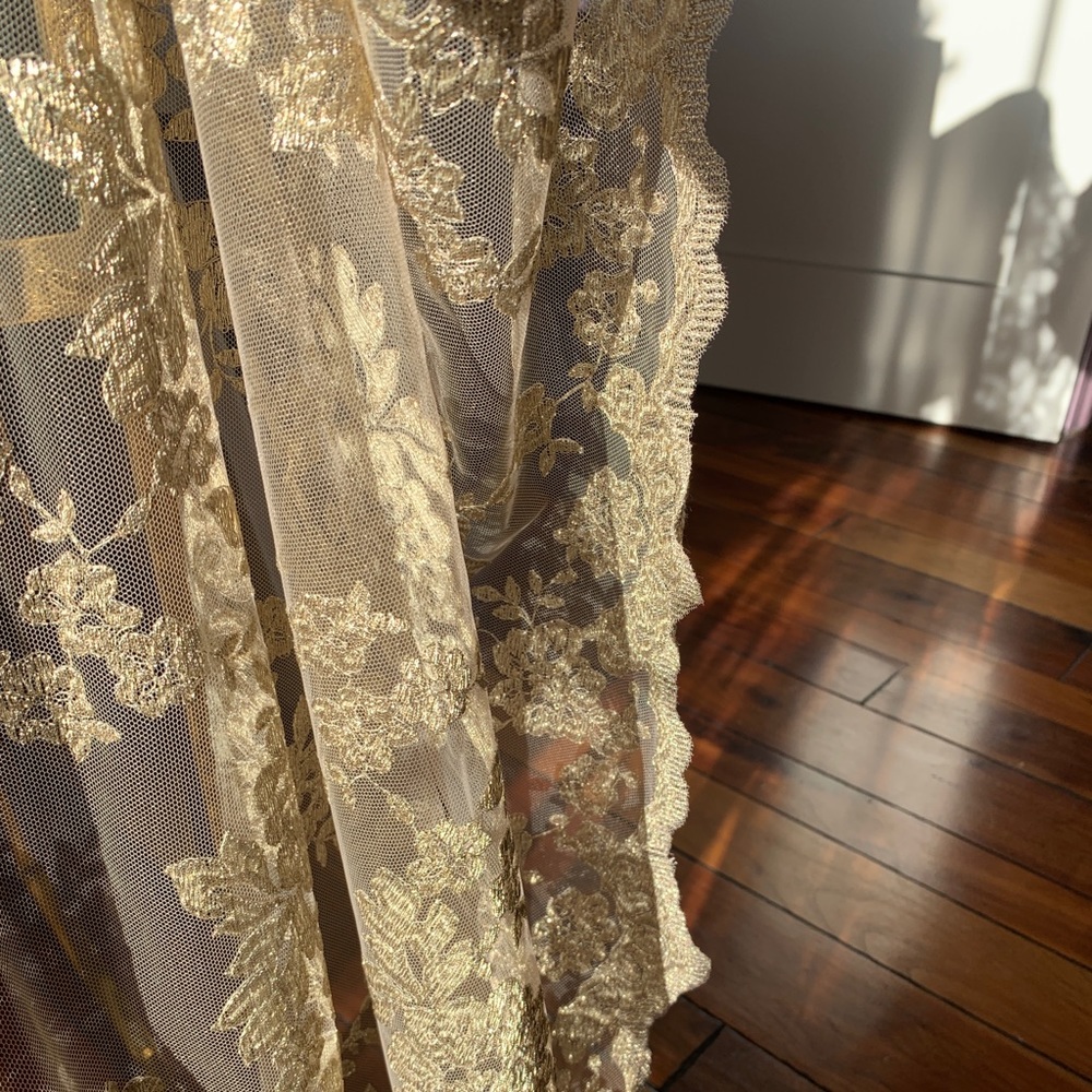 Brand New Gold French Floral Lace 5 Yards - Picture 2 of 5